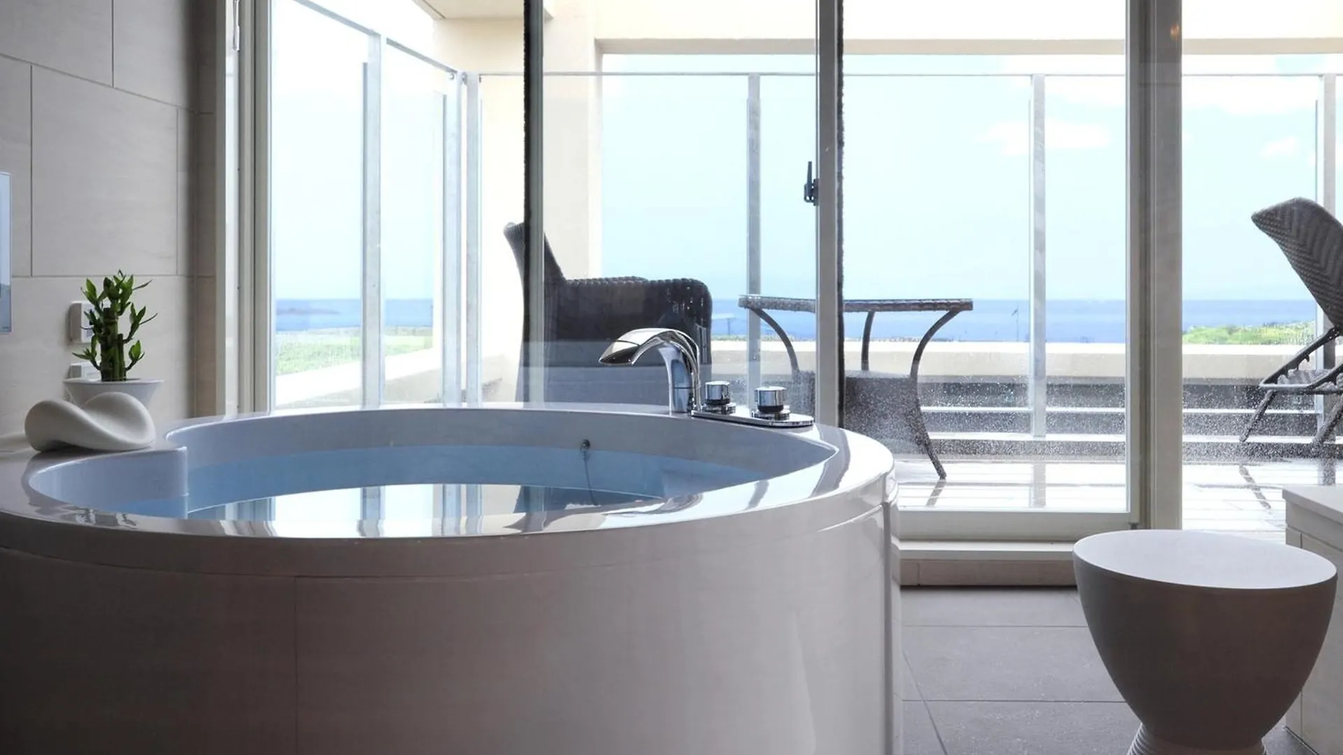 Breath Hotel Katase  Japan